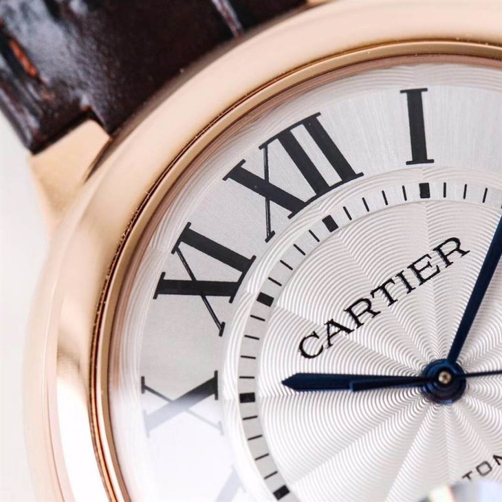 CR厂卡地亚蓝气球系列W6900651腕表首发