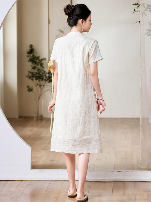 HM-S338-2夏季薄款重工刺绣苎麻改良旗袍立领短袖复古杏色新中式连衣裙 商品图3