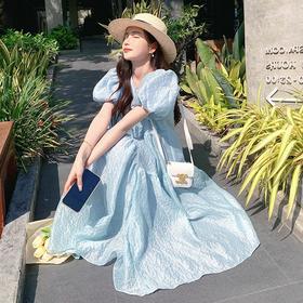 实拍浮雕提花蓬蓬公主裙浅蓝色法式泡泡袖高腰显瘦减龄圆领连衣裙