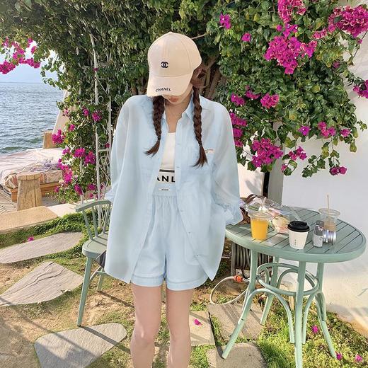 天丝防晒休闲套装女夏高级感时尚活泼减龄衬衫运动阔腿短裤两件套 商品图1