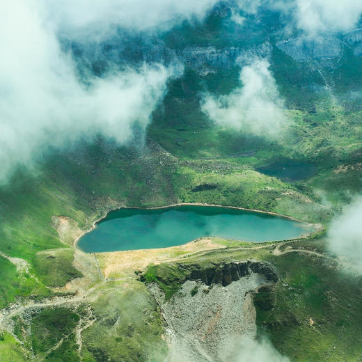 成人徒步 | 妖精塘一日徒步，12.24周三/12.27周六，可选妖精塘和贝母房一起走，妖精塘已经开始下雪啦！行走于昆明的小西藏，看绝美高山湖泊！ 商品图6