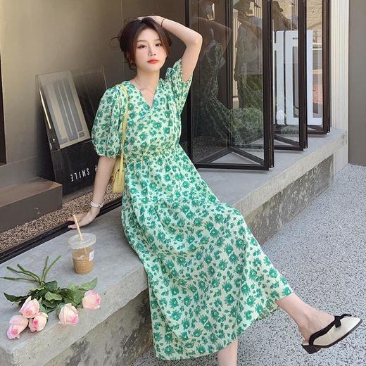 实拍夏季新款法式甜美温柔风一眼惊艳流行绿色碎花修身显瘦连衣裙 商品图1