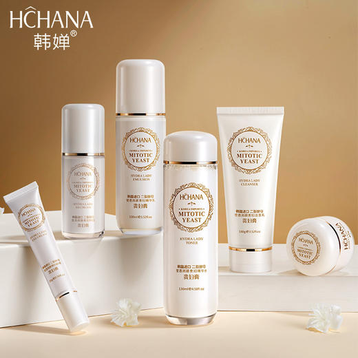 韩婵莹透润颜贵妇六件套，女性专属护肤品。补水保湿，呵护面部，让你焕发自信光彩。适用于通用场景，成为你自信美丽的秘诀。 商品图0