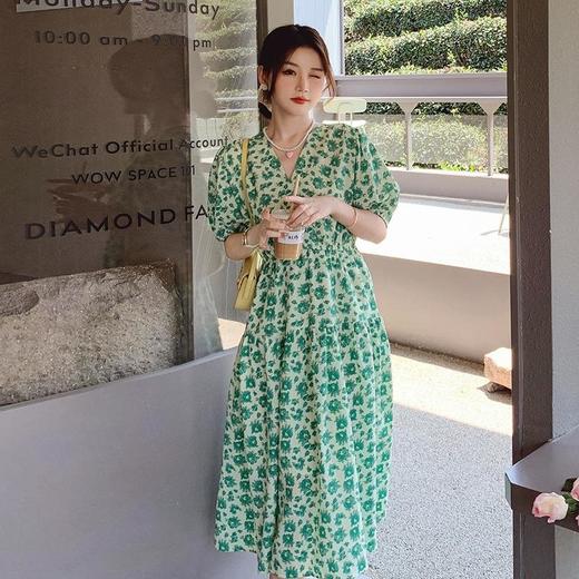 实拍夏季新款法式甜美温柔风一眼惊艳流行绿色碎花修身显瘦连衣裙 商品图3