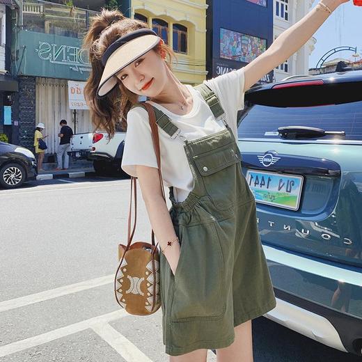 实拍俏皮减龄少女感小个子百搭显瘦大口袋军绿色短款阔腿背带裤女 商品图1