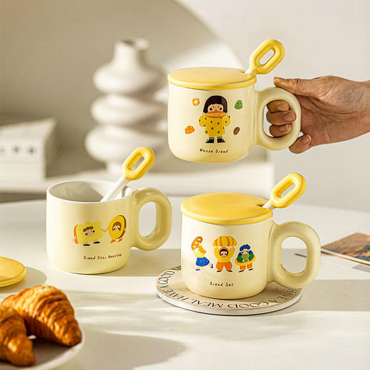摩登主妇马克杯家用女生可爱陶瓷带盖水杯小众办公室早餐杯咖啡杯 商品图0
