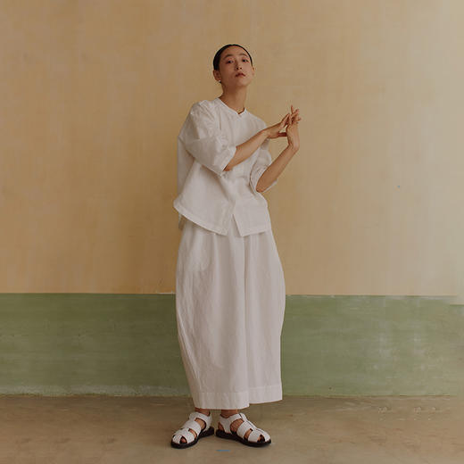 绽放509朵【黑白灰系列·女公子】高端汉麻棉自然肌理显瘦衬衫 商品图1