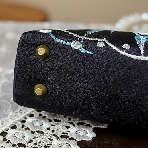 竹外桃花黑黑色绣花珍珠手提包，古风旗袍宴会手提包QB-竹外桃花黑 商品图3