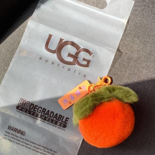 【真獭兔毛挂件“好柿发生”】对比很多版本选出来的，品质很好！  纯手工皮草制作 少女心爆棚！🌷 同样的质量要💰100＋而我们只要💰29包邮 今年秋冬暖心的伴手礼来啰~ 商品图7