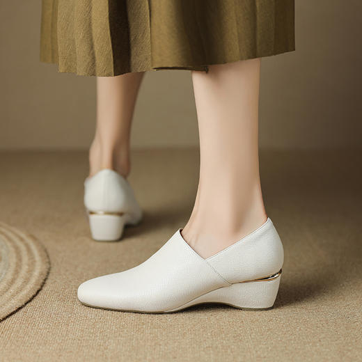 时尚气质，坡跟复古单鞋LD-6397 商品图1