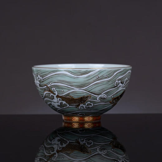 【宝瓷林】景德镇粉彩描金海水鱼乐图杯主人杯 商品图1