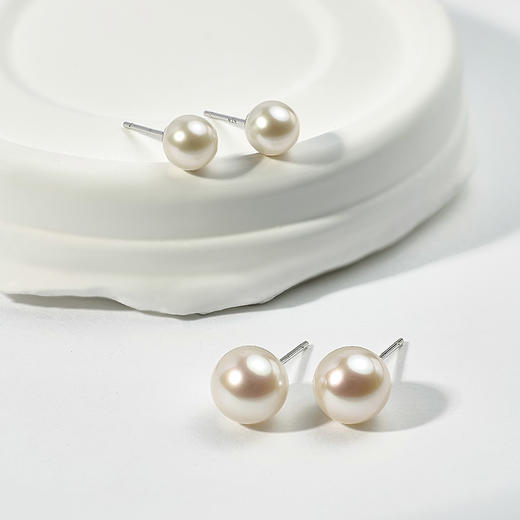 [屁侠亲荐.pippa]UR曜珍珠 致简系列圆珠耳钉 5A级淡水珍珠 925银质耳针 6mm/8mm可选 商品图1