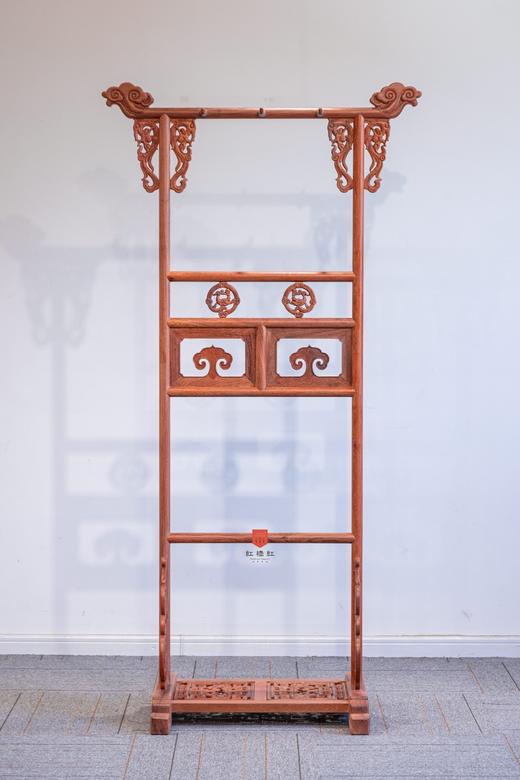 红桥红  家具严选  缅甸花梨（大果紫檀）【89清式螭龙 衣帽架】 商品图1