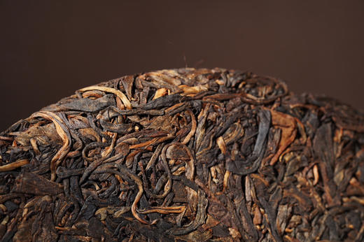 2005年昌泰号易武正品生茶400g一饼 商品图4