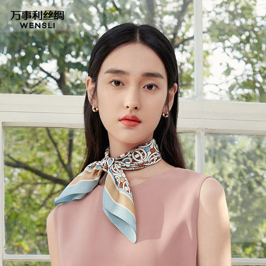 万事利“欢乐颂”51厘米双面印花真丝小方巾 商品图1