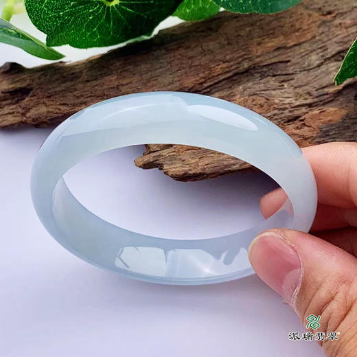 派瑞翡翠 翡翠手镯 糯种 浅绿 商品图1