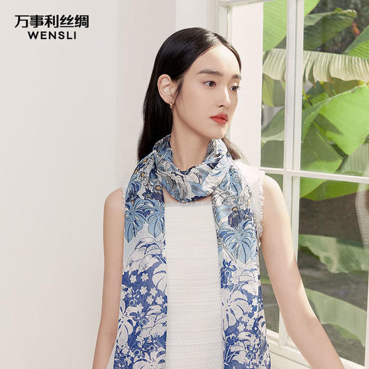 万事利“林花似锦”真丝长巾 商品图3