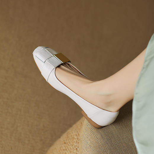 时尚气质，平底复古单鞋LD-6381 商品图1