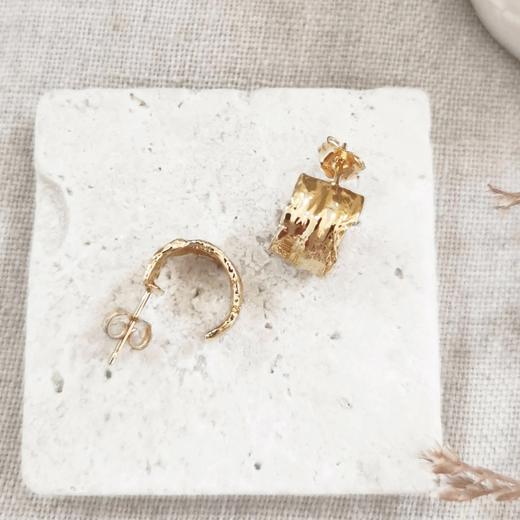 北京仓｜Elise Tsikis-Chennai-复古 雕刻圆环 金色 小号耳环［美国设计师］ 商品图1