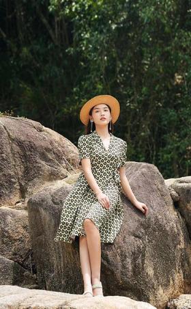 4F 芊之美女装连衣裙