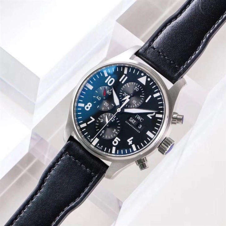 ZF厂万国飞行员系列IW327001腕表首发详解