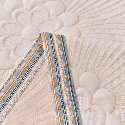 【边睡边养生！A类针织棉 艾草毛巾被三件套】吸湿透气细腻柔软，方便收纳，百看不腻，手感软糯舒适，提花夏凉被午休毯子空调被盖毯家庭整理中老年 商品图2