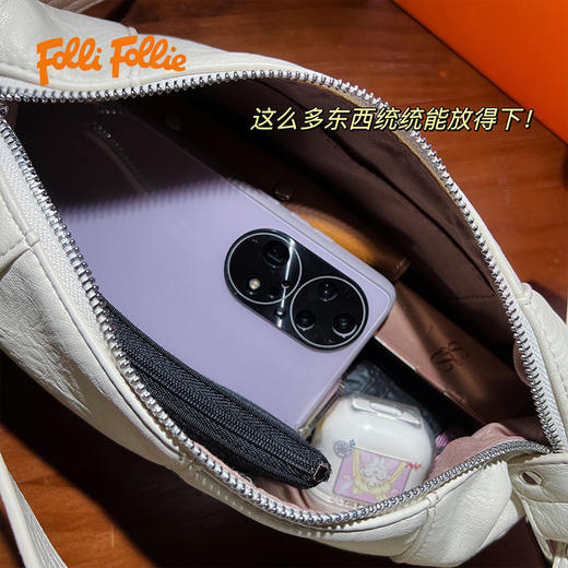 时尚单品【Folli Follie 机车风格腋下斜跨背包】 通勤 时尚佰搭 轻便 休闲 商品图2