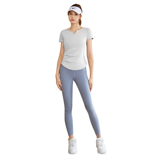 【新款速干V字圆领短袖】裸感健身褶皱T恤 百搭运动上衣 跑步瑜伽短袖  黑科技哑光面料舒适亲肤 独特设计修身塑性尽显曲线 日常可穿搭 商品图3