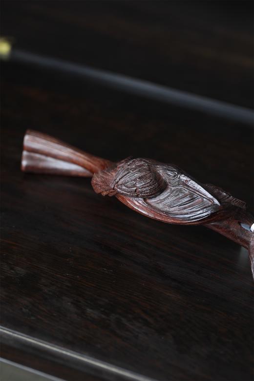 荷趣(翠鸟莲蓬)°血檀如意 商品图4