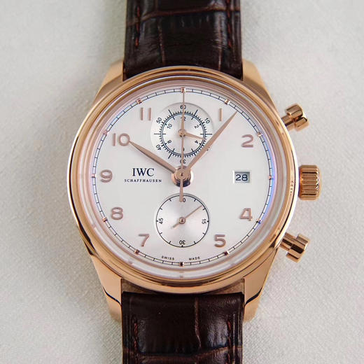 沙夫豪森----IWC万国葡萄牙系列计时腕表经典版被赋予了典型葡萄牙系列风格的所有特征，近八十年来，葡萄牙系列一直就是经典设计和高级制表的代名词 商品图13