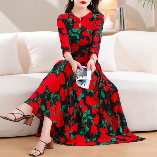 洋气修身，沙滩中袖时尚裙夏季雪纺碎花连衣裙YA318 商品图3