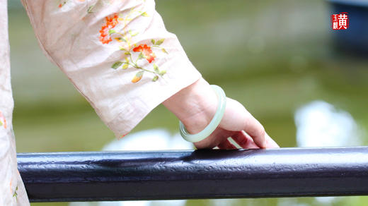 和田晴水玉手镯  圈口：56mm 商品图7