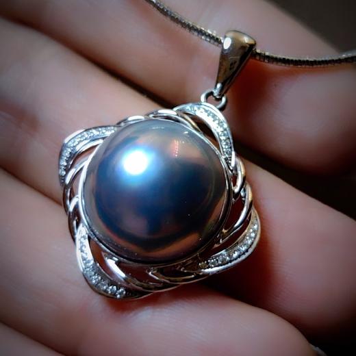 18k镶嵌马贝珍珠项坠 商品图0