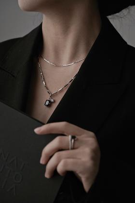 被问爆的高级感小众项链长什么样子！