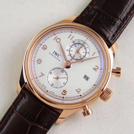 沙夫豪森----IWC万国葡萄牙系列计时腕表经典版被赋予了典型葡萄牙系列风格的所有特征，近八十年来，葡萄牙系列一直就是经典设计和高级制表的代名词 商品图6