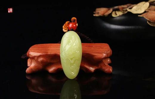 和田玉黄玉【龙】吊坠 赠精美编织挂绳 商品图0