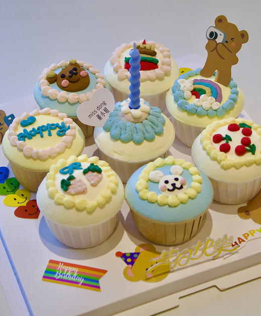 8粒手绘动物纸杯蛋糕 商品图0