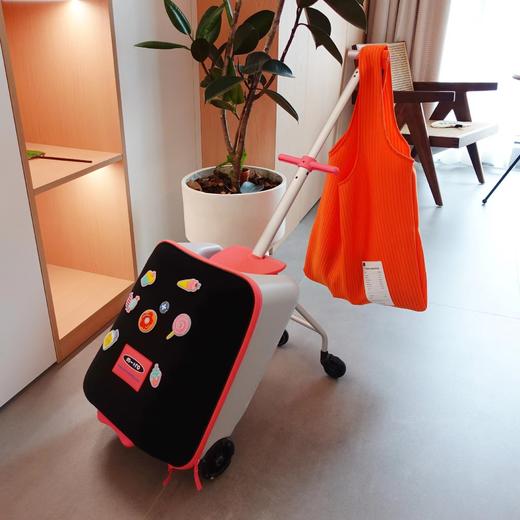 m-cro 懒行箱 LED轮 商品图1