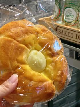 现烤面包—芋泥软欧