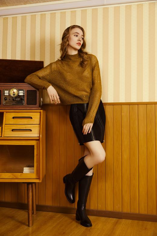 SAFICOO【致敬无畏】系列 时尚率性 上身悬垂包容 遮肉显瘦毛织衫 商品图2