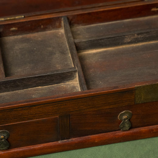 清 黄花梨盝顶文房机关箱 商品图2