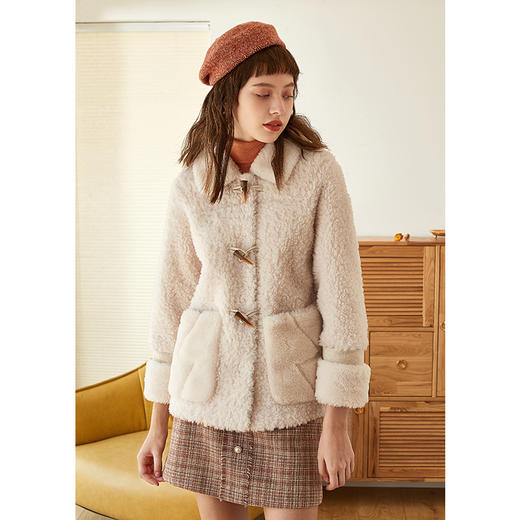 @欧芮儿2019冬装新款皮草一体羊羔毛羊剪绒颗摇粒绒短款外套女粉 商品图1