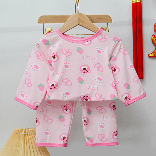 【买一送一！宝宝家居服套装】宝宝套装冰凉舒适，夏日必备！宽松设计，透气冰丝面料，让儿童自由活动。女童长袖长裤设计，不仅透气排汗，还能防止蚊虫叮咬。sh 商品图1