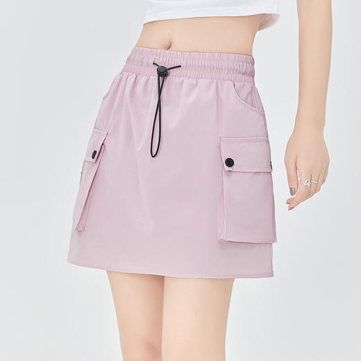 新款高腰休闲工装短裙，冰丝速干面料，清爽舒适，A字设计显瘦，学院风包臀半身裙，时尚百搭，适合各种场合。 商品图3