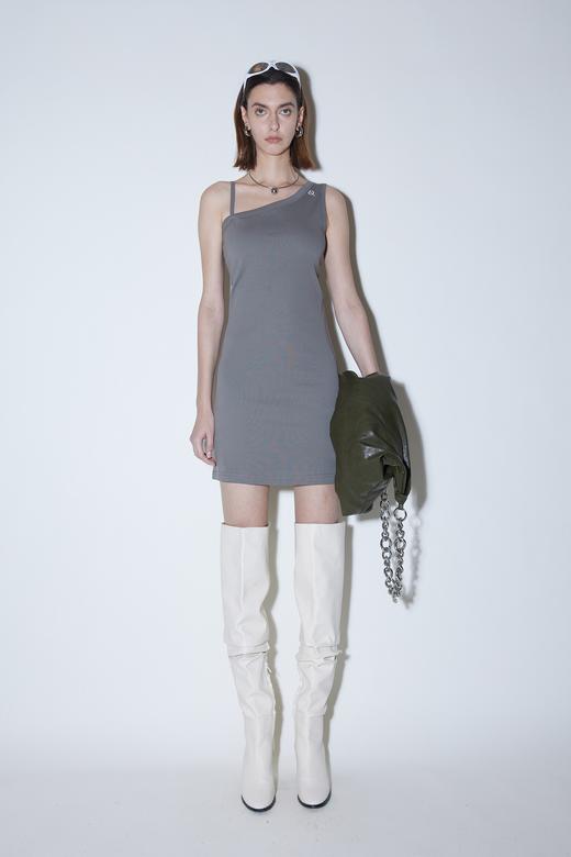 斜肩连衣短裙 商品图0