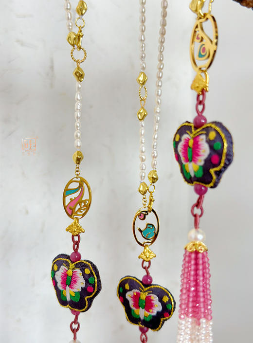 “爱的记忆”系列小米珍珠国风绣片流苏多用项链 商品图1