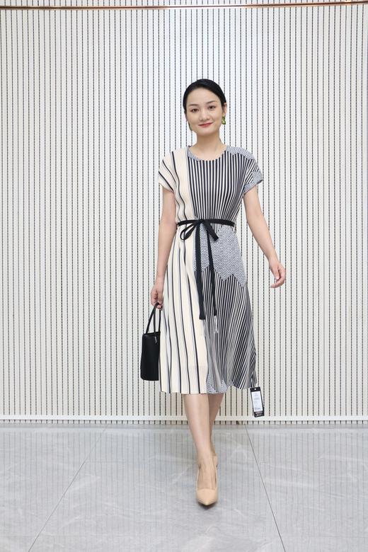 售罄-千年情话—梁祝黄白游色几何图案包袖连衣裙LZ3S32 商品图0