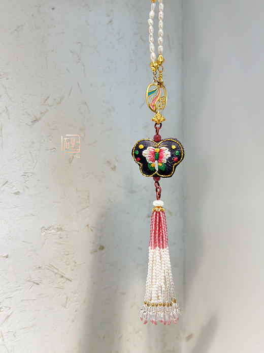 “爱的记忆”系列小米珍珠国风绣片流苏多用项链 商品图0