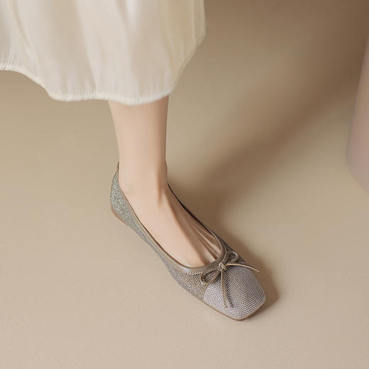 舒适百搭，圆头镶钻平底单鞋WXJ-W8013 商品图9