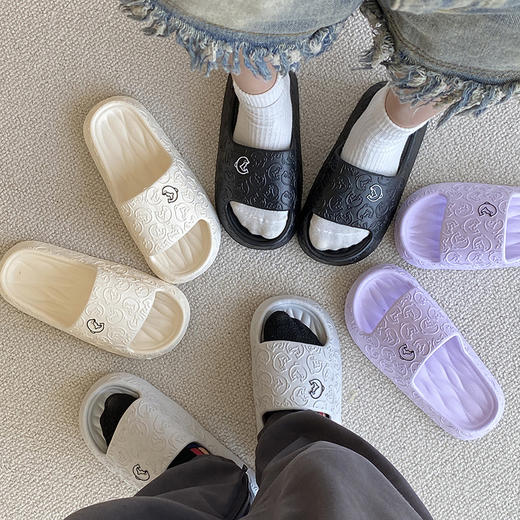 夏季必备，舒适防滑！新款家居拖鞋，eva材质，柔软舒适，防滑耐磨，凉爽透气，情侣款式，让你和TA一起享受舒适时光。 商品图1